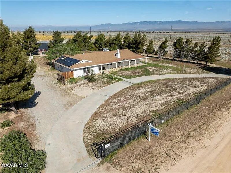 f3409be3cab9744f20bfd72a0d034f77-uncropped_scaled_within_1536_1152